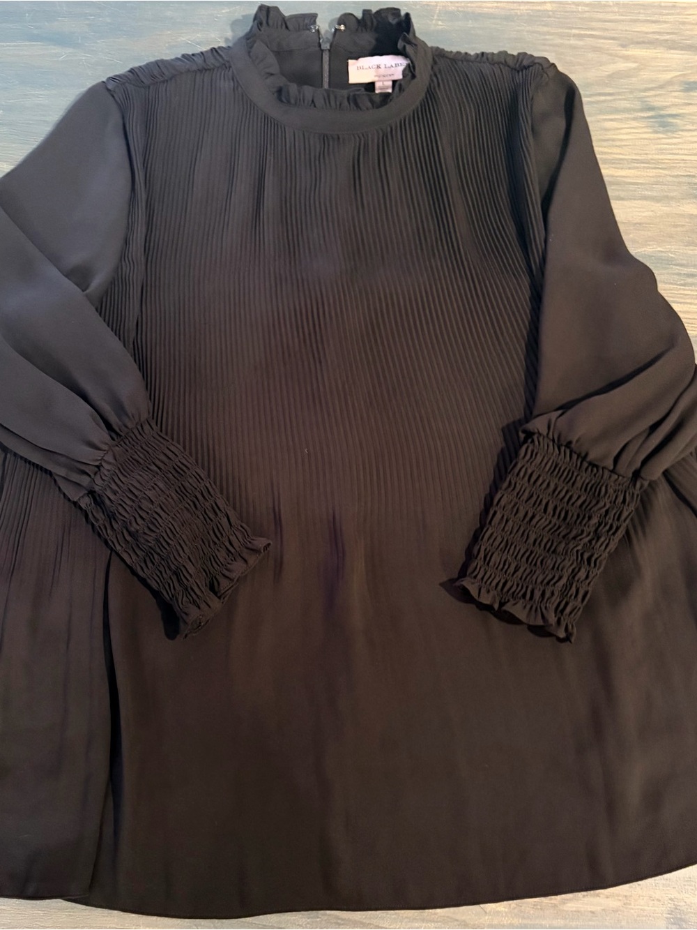 Black Label by Chico’s Black Pleated Long-Sleeve Blouse. Size Large.